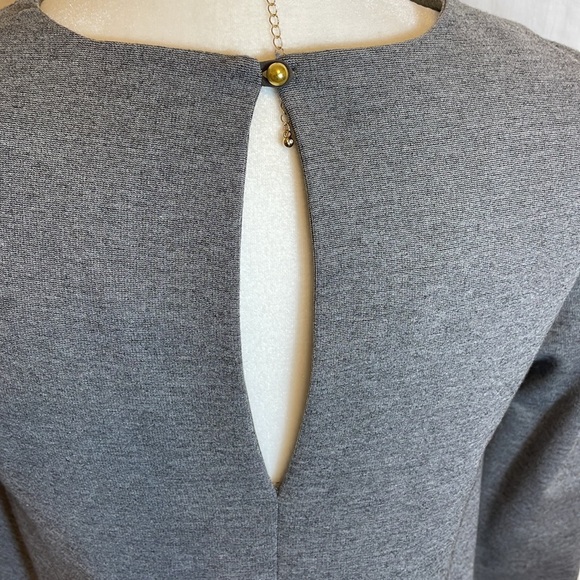 Dress by Banana Republic. - Picture 4 of 5